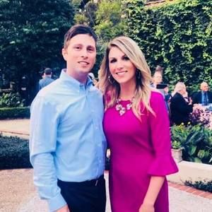 Meet your Posher, Maura